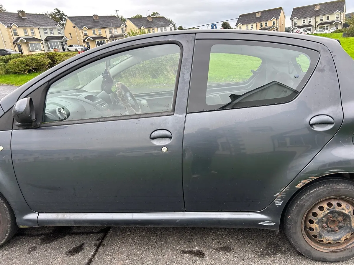 Toyota Aygo engine and parts - Image 1