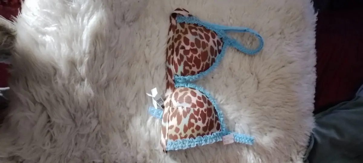 Crossdresser?lingerie clothes - Image 1