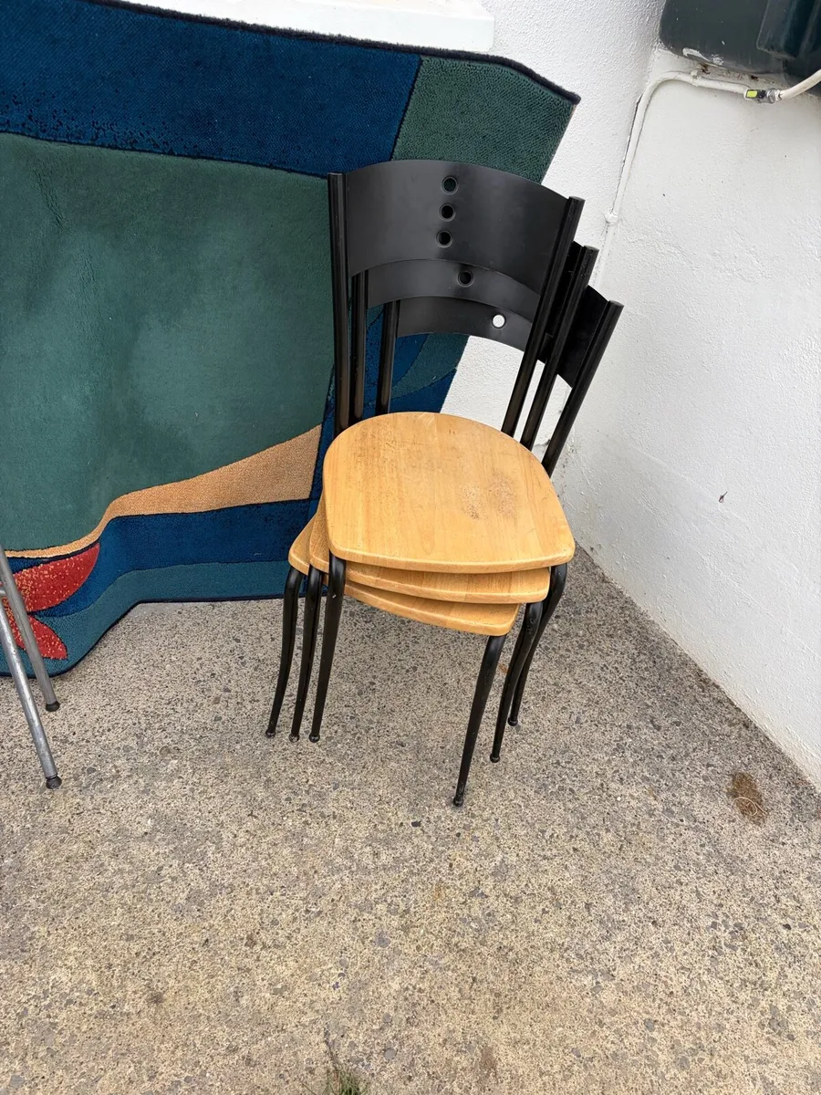 3 kitchen chairs €30 - Image 1