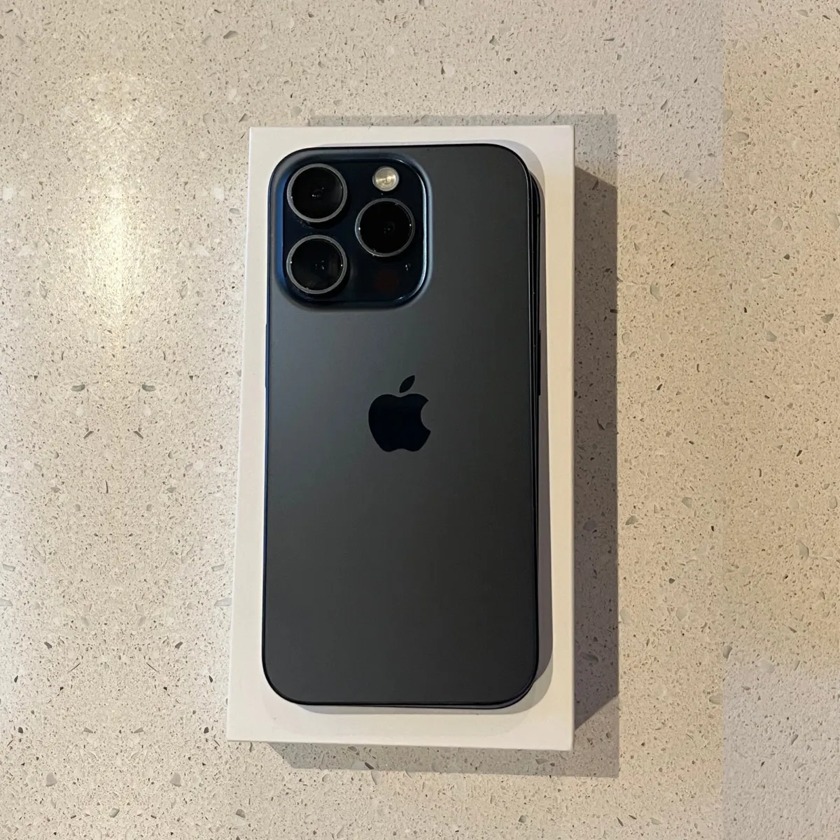 Iphone 15 Pro - Image 1