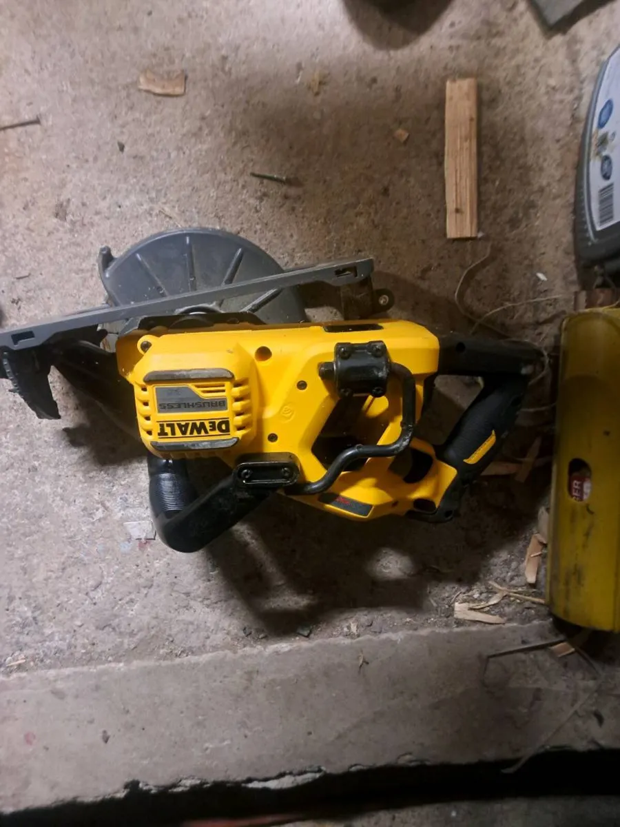 Circular saw - Image 1
