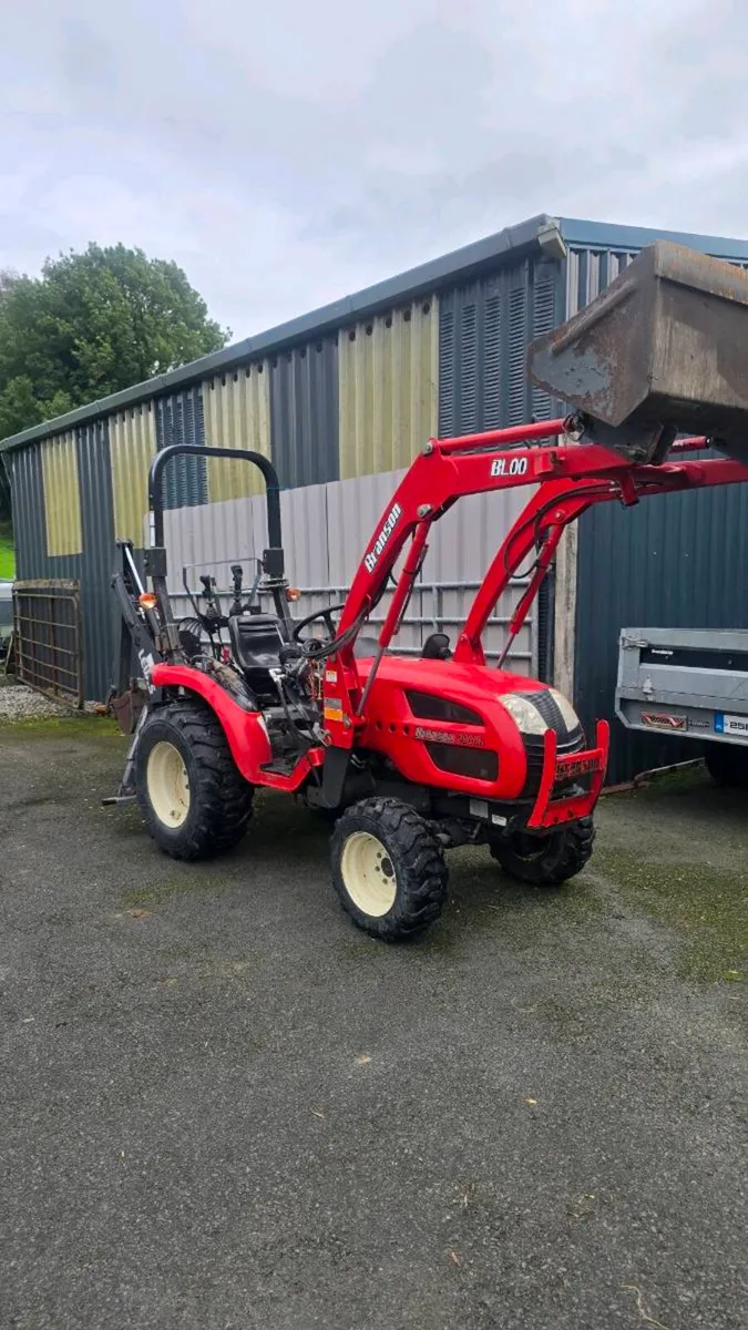 Lewis Backhoe for compact tractor - Image 1