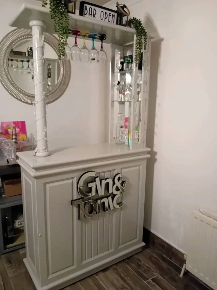 Home  Bar - Image 3
