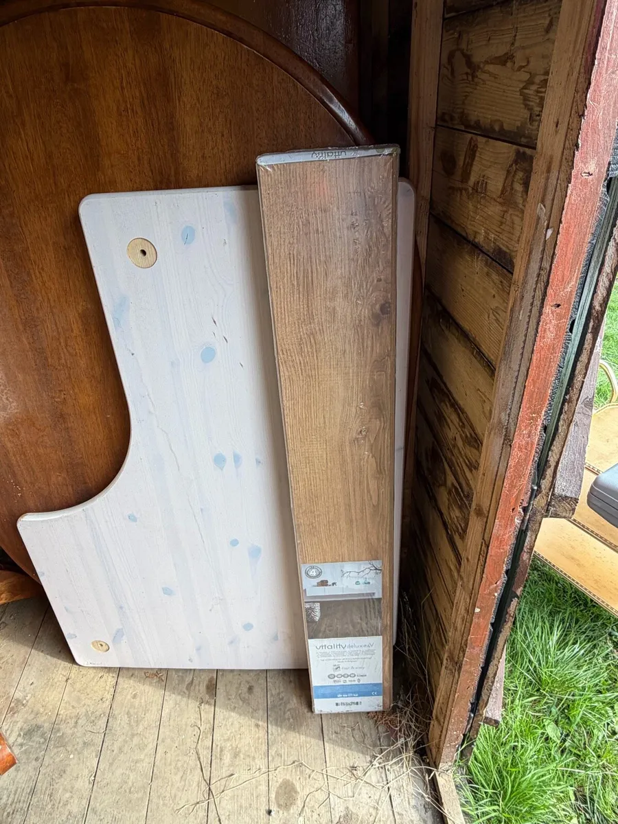 laminate floor x1 pack €10 - Image 1