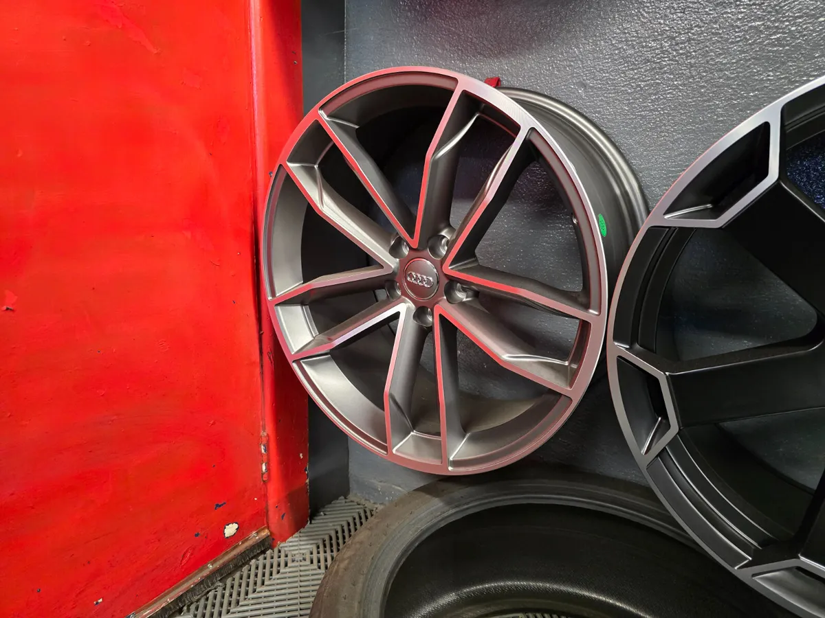 **Special** 20" Audi S5P Style