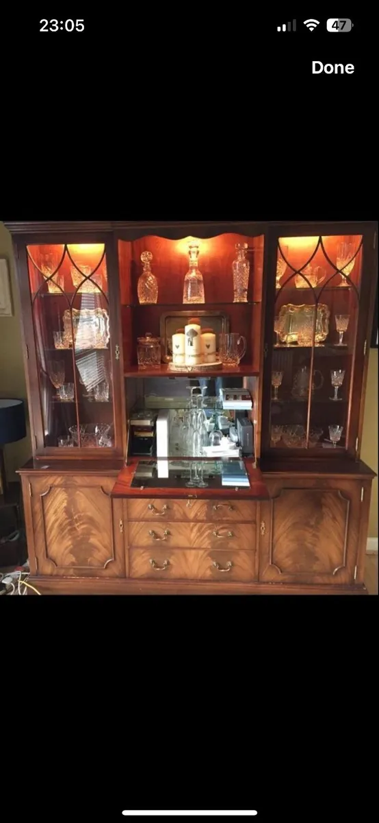Display cabinet - Image 1