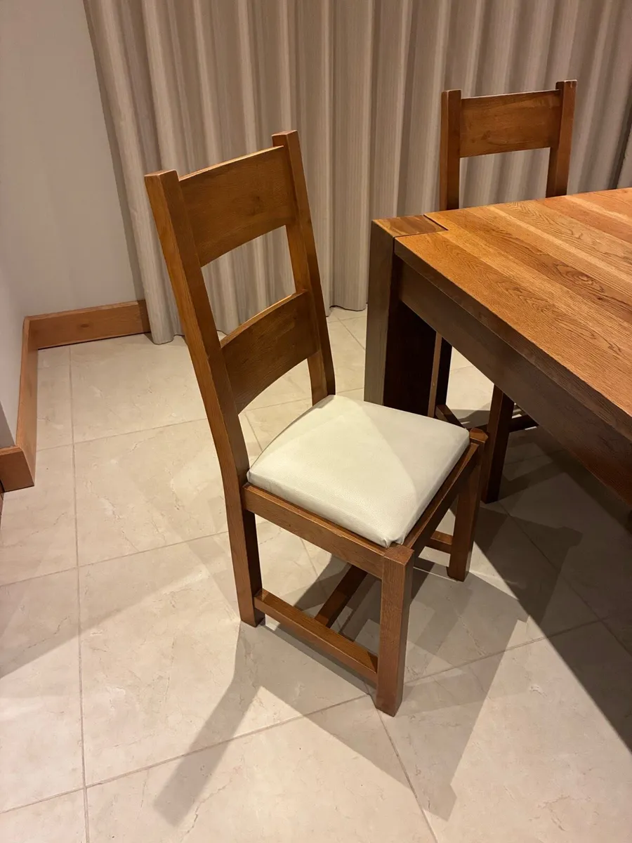 Dining Room Table & Chairs - Image 4