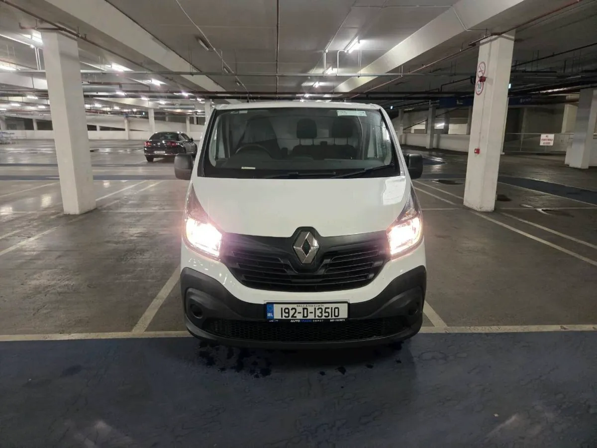 Renault traffic - Image 2