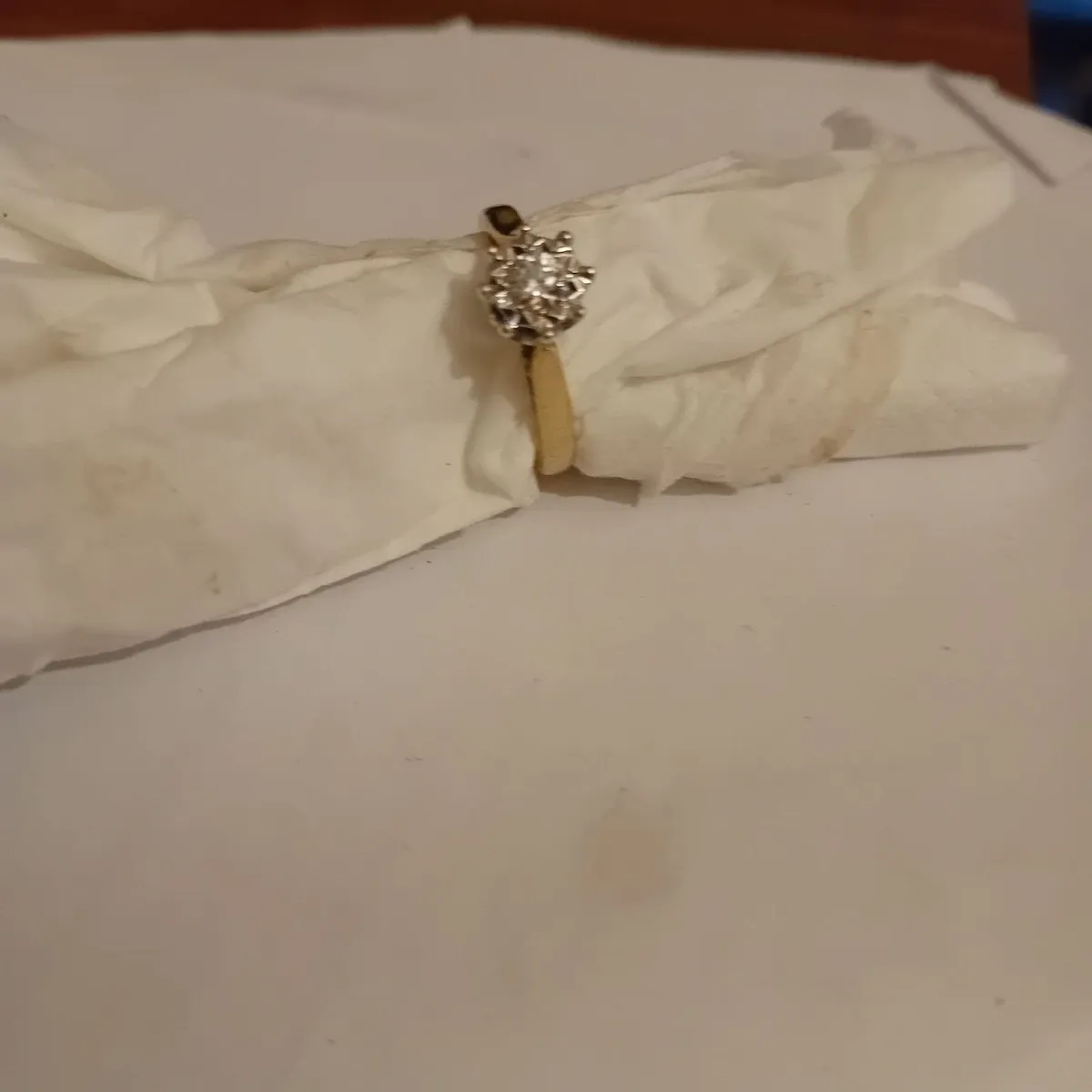 9 CT Gold Solitaire Diamond Engagement Ring - Image 3