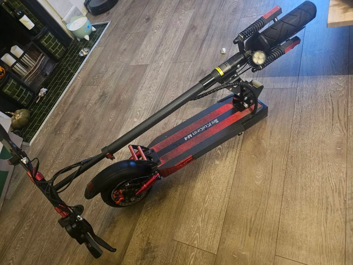 Kukirin M4 Electric Scooter - Image 1