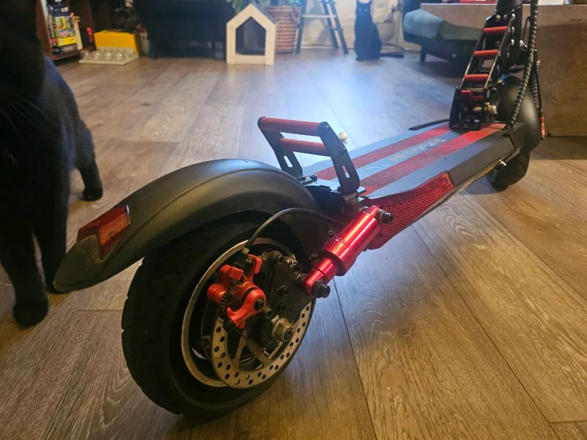 Kukirin M4 Electric Scooter - Image 3