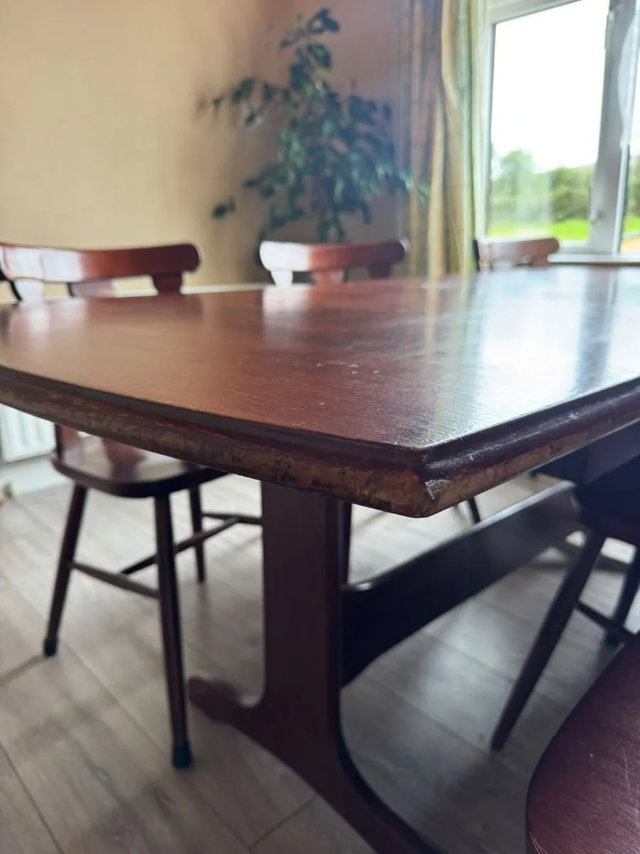 Table and Chairs - Image 1