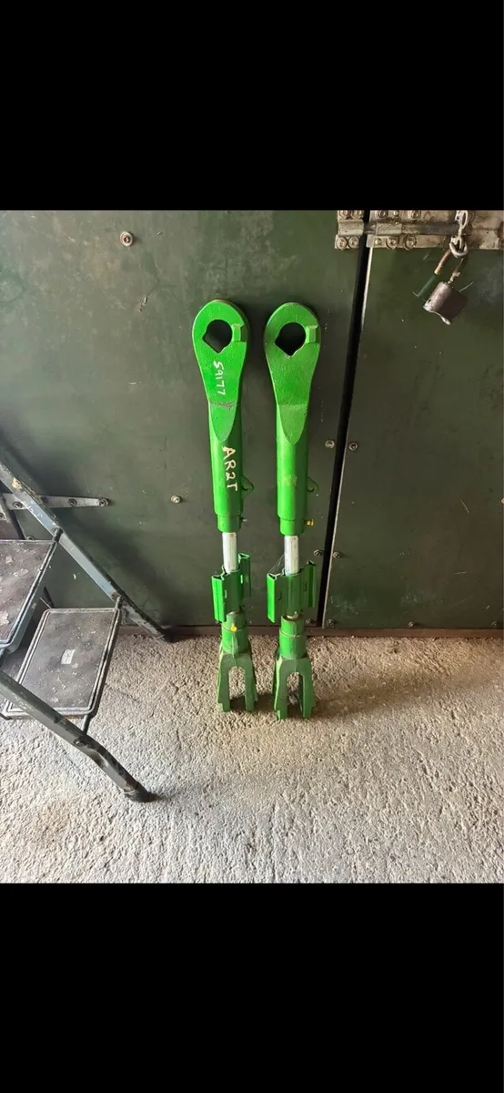 Adjustable levelling arms (New) - Image 1