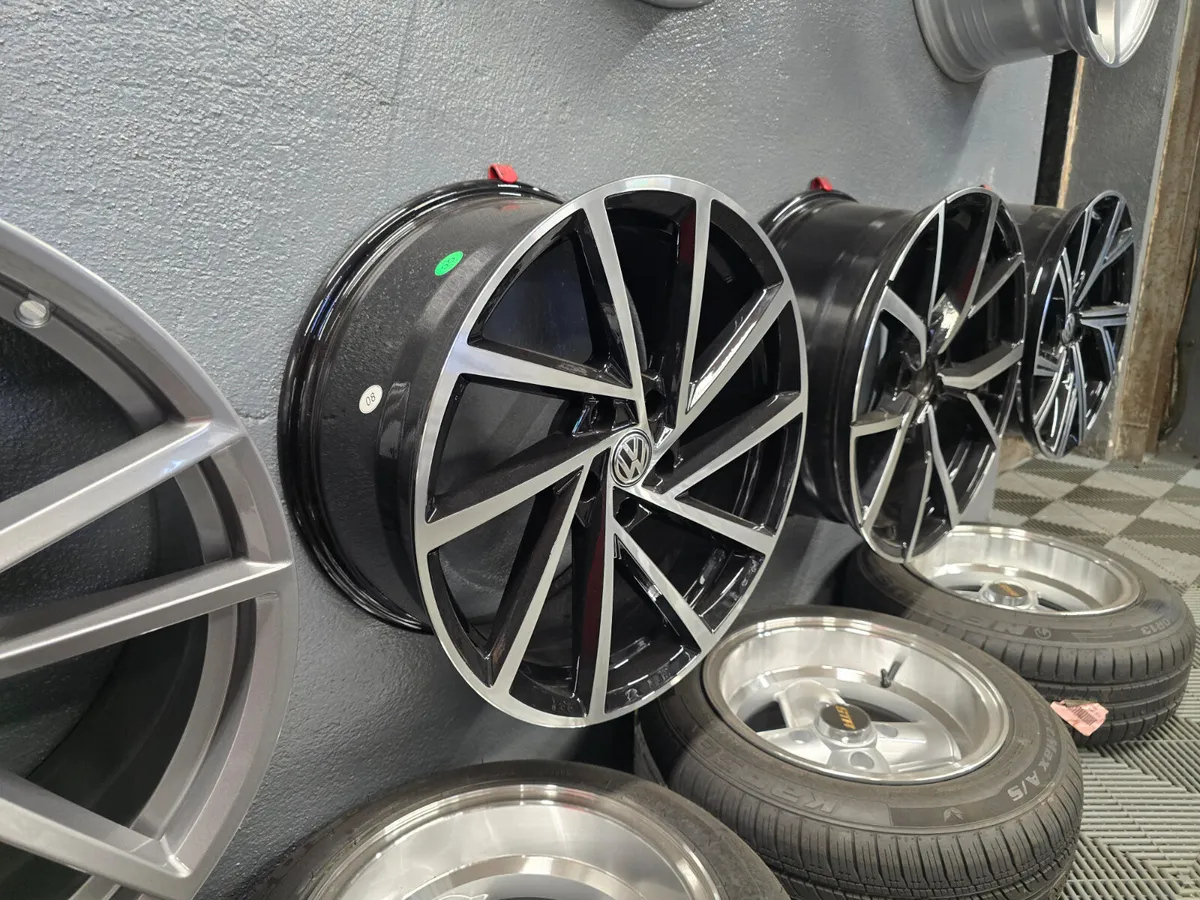 **Special** 18" Volkswagen Spielberg Style