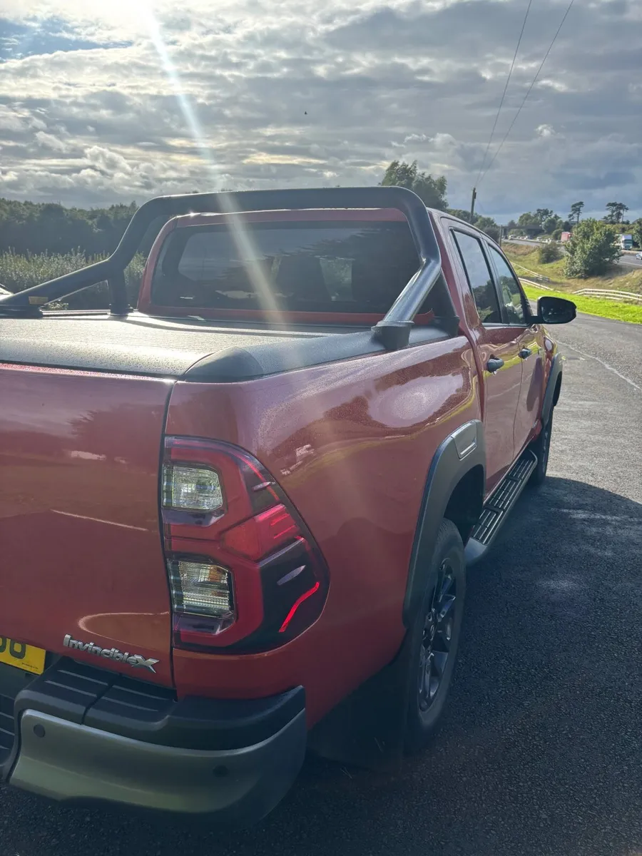 Toyota Hilux 2023 - Image 4