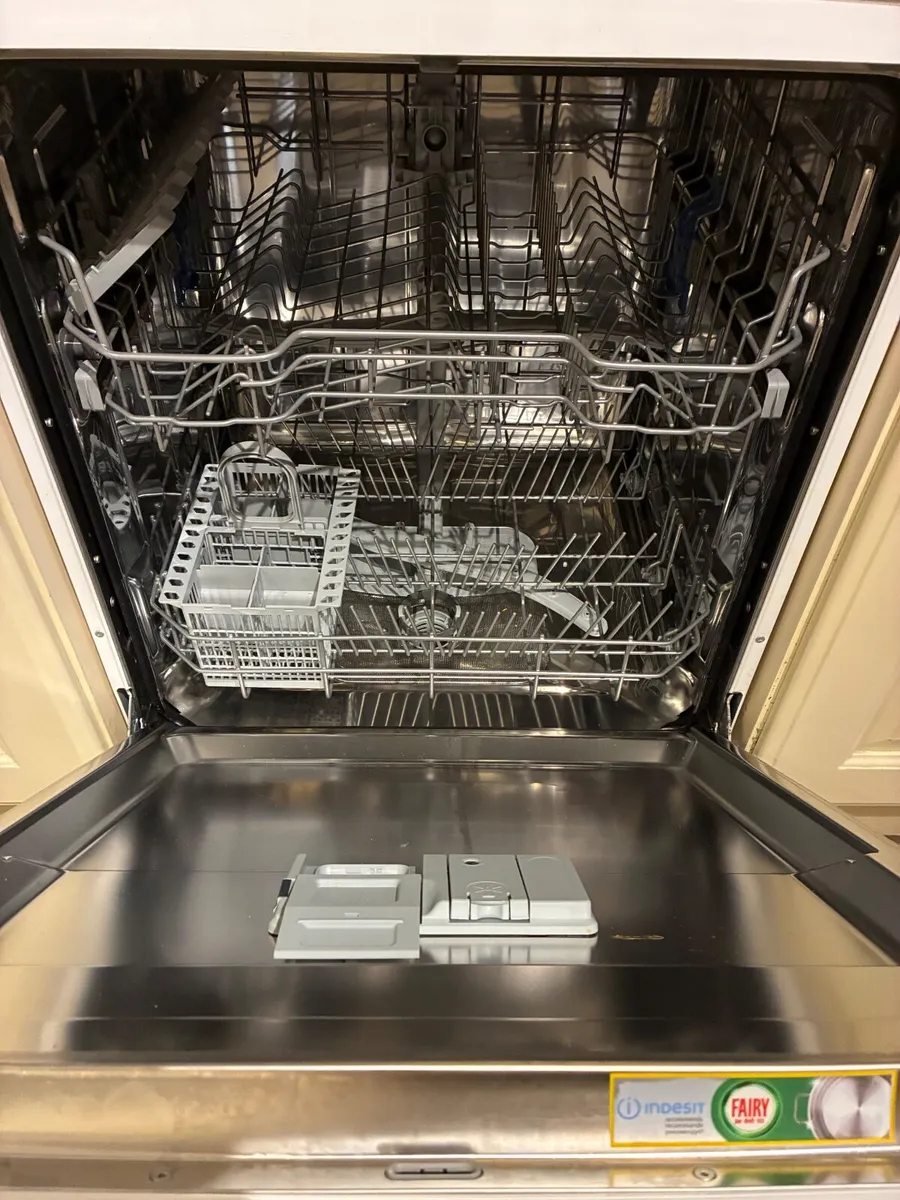 Dishwasher - Image 2