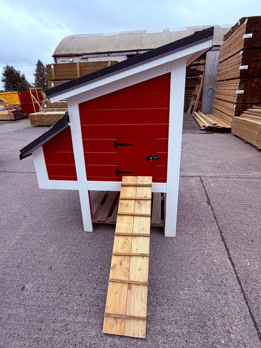 44mm log Chicken coop - Image 2