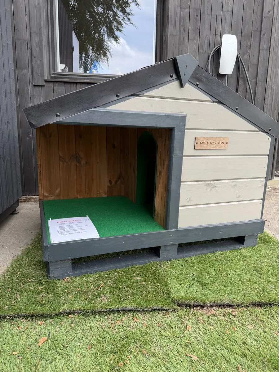 Dog house - Image 1