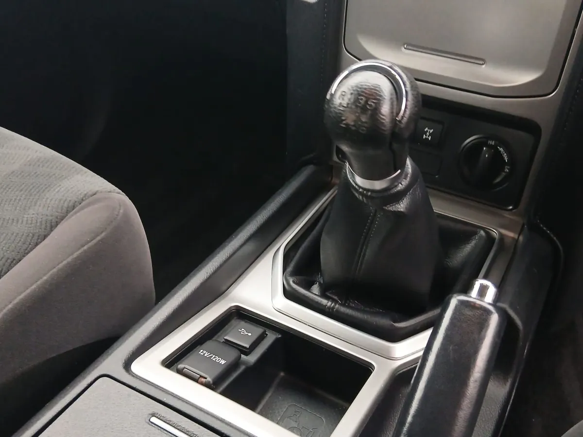 Toyota Land Cruiser 2024 - Image 4