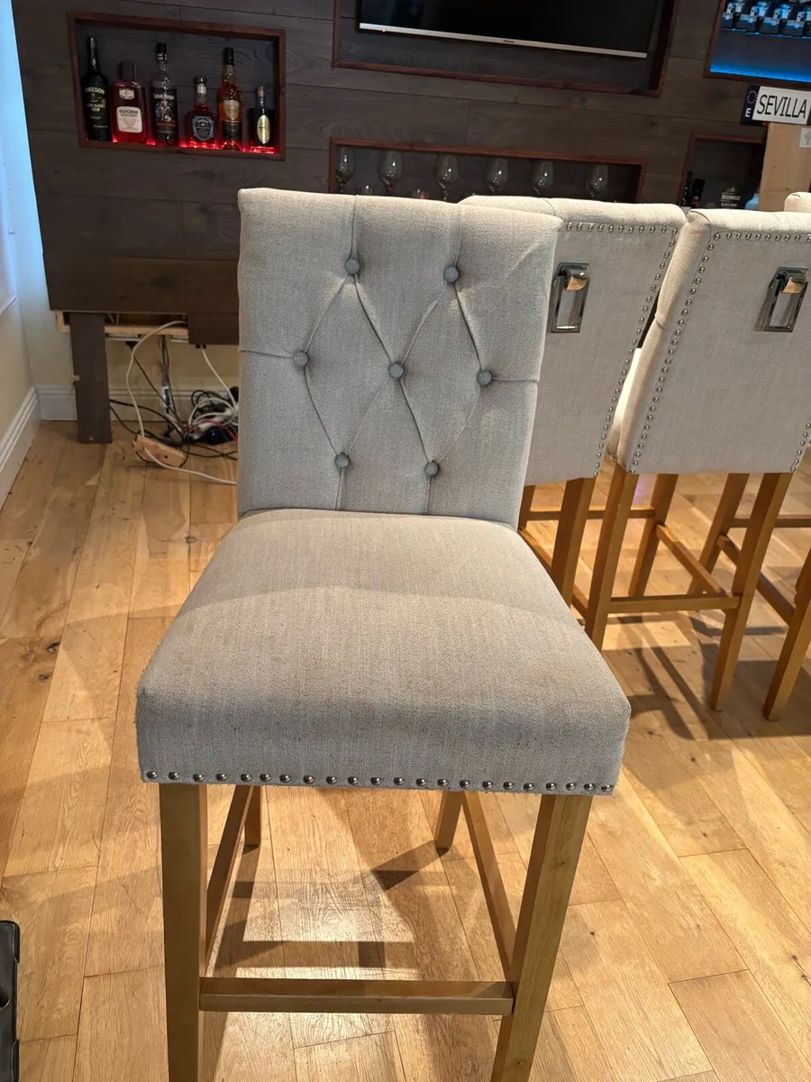 Bar stools - Image 1