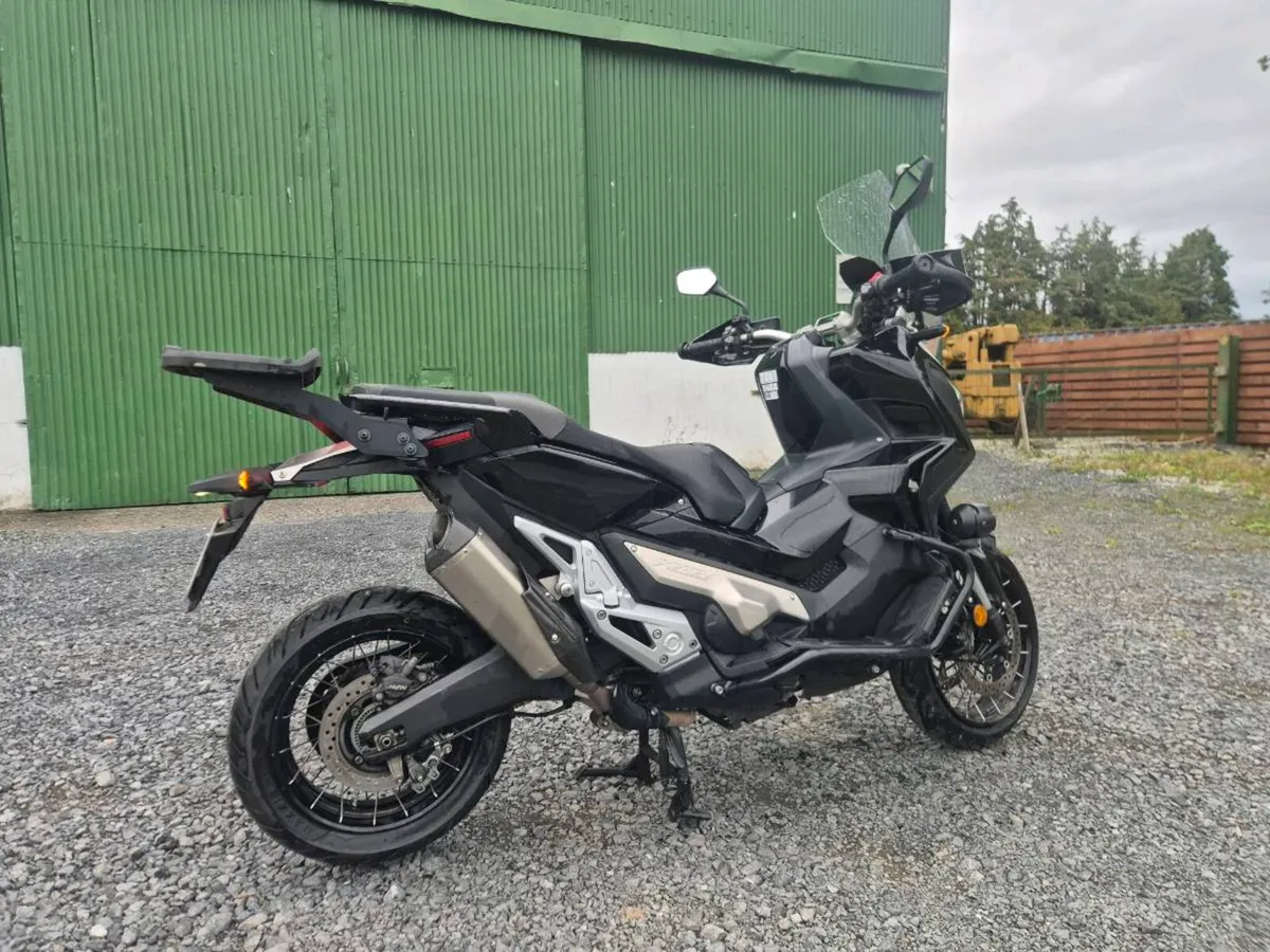Honda X-ADV 750 DCT - Image 3
