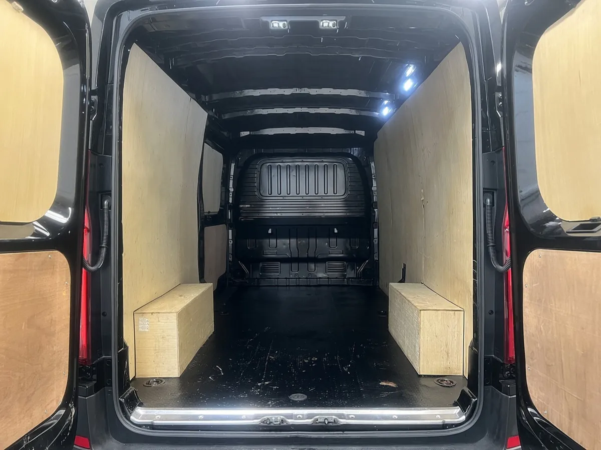 2023 Maxus Deliver 9 Panel Van - Image 2