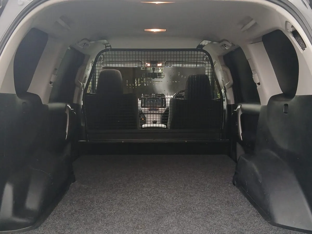 Toyota Land Cruiser 2024 - Image 2