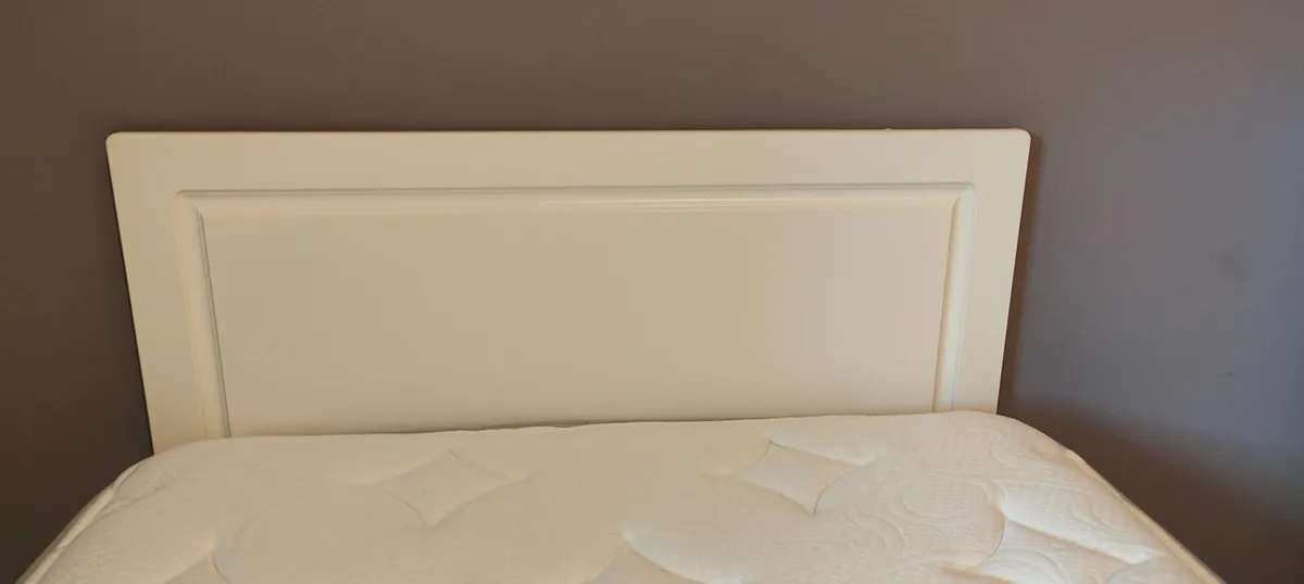 Single Bed - Image 2