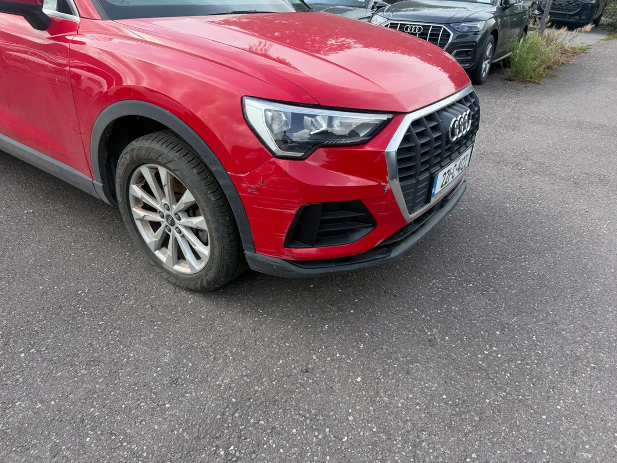 221 Audi q3 hybird needs  body work. - Image 2