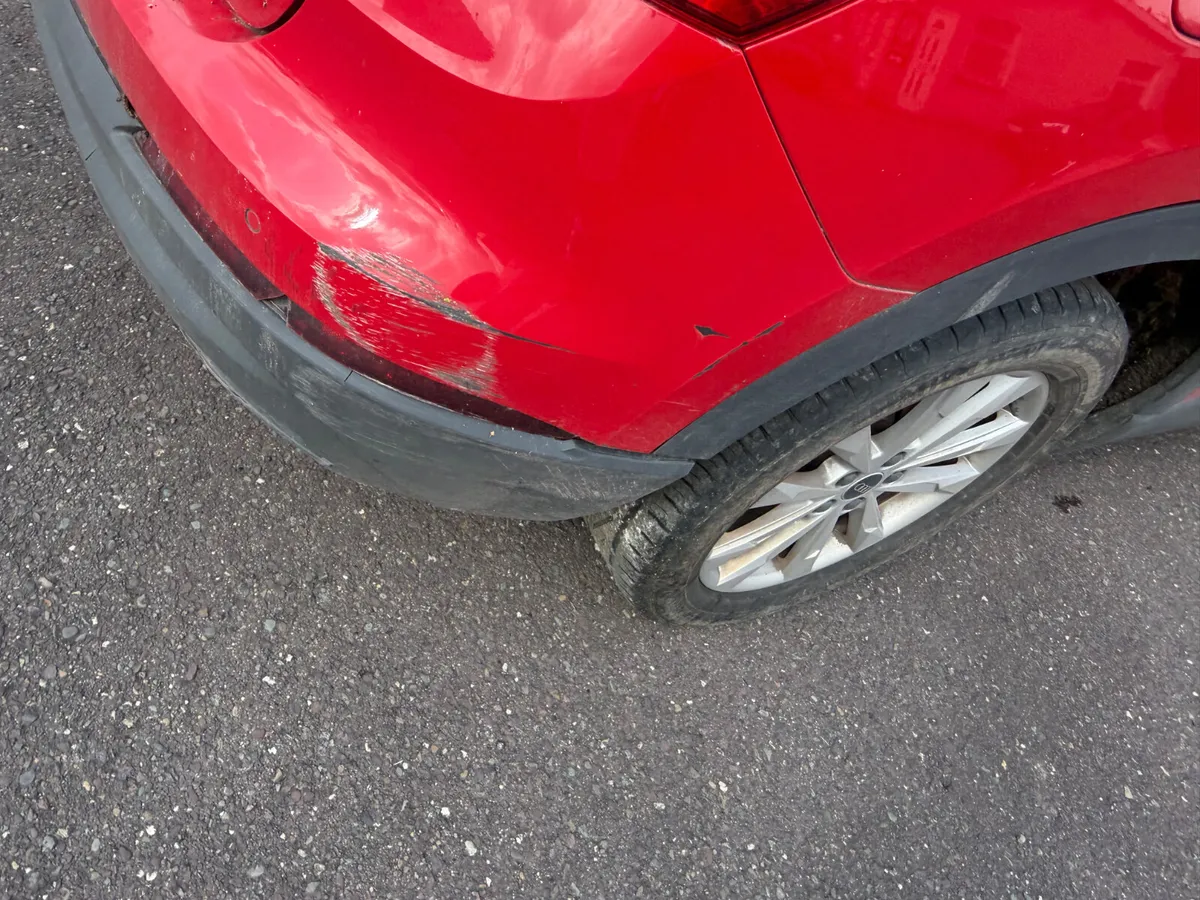 221 Audi q3 hybird needs  body work. - Image 4