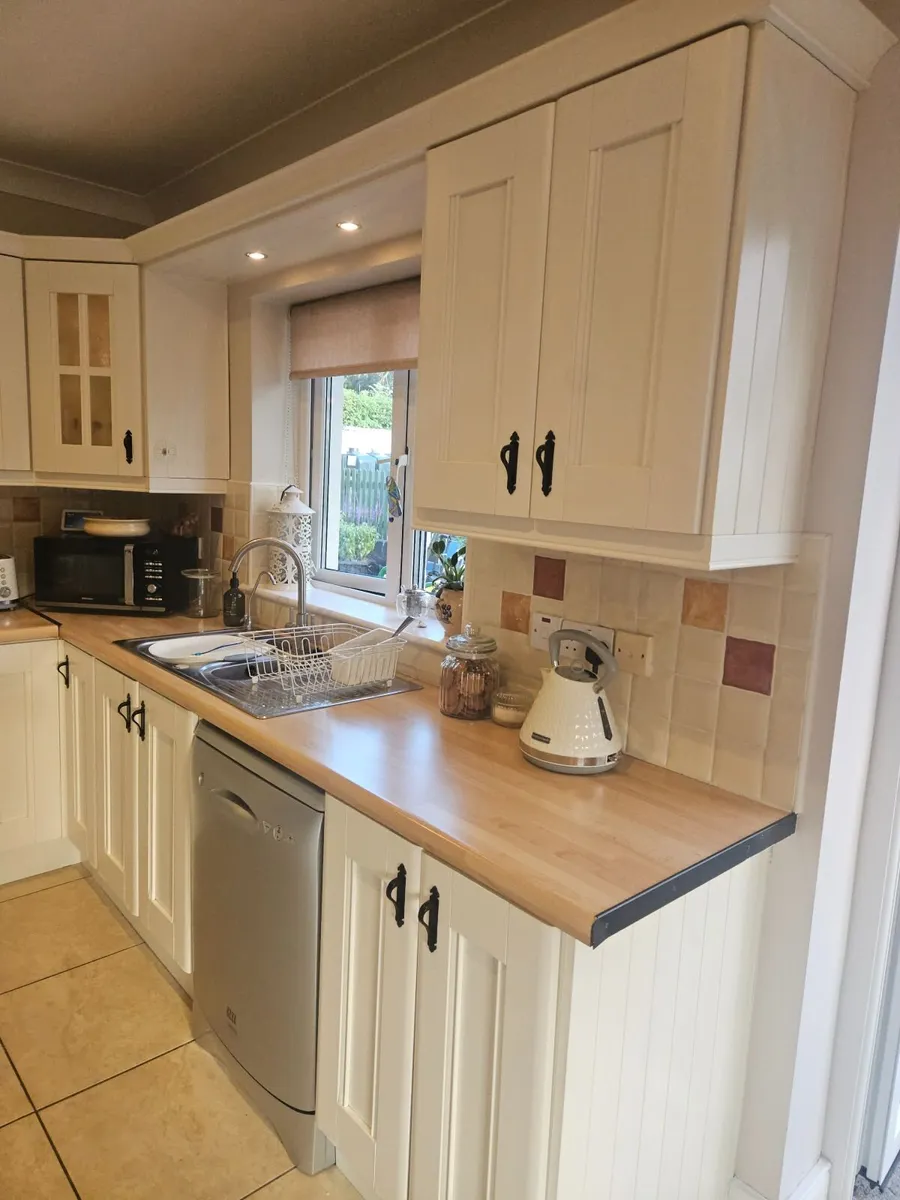 Kitchen - Image 4
