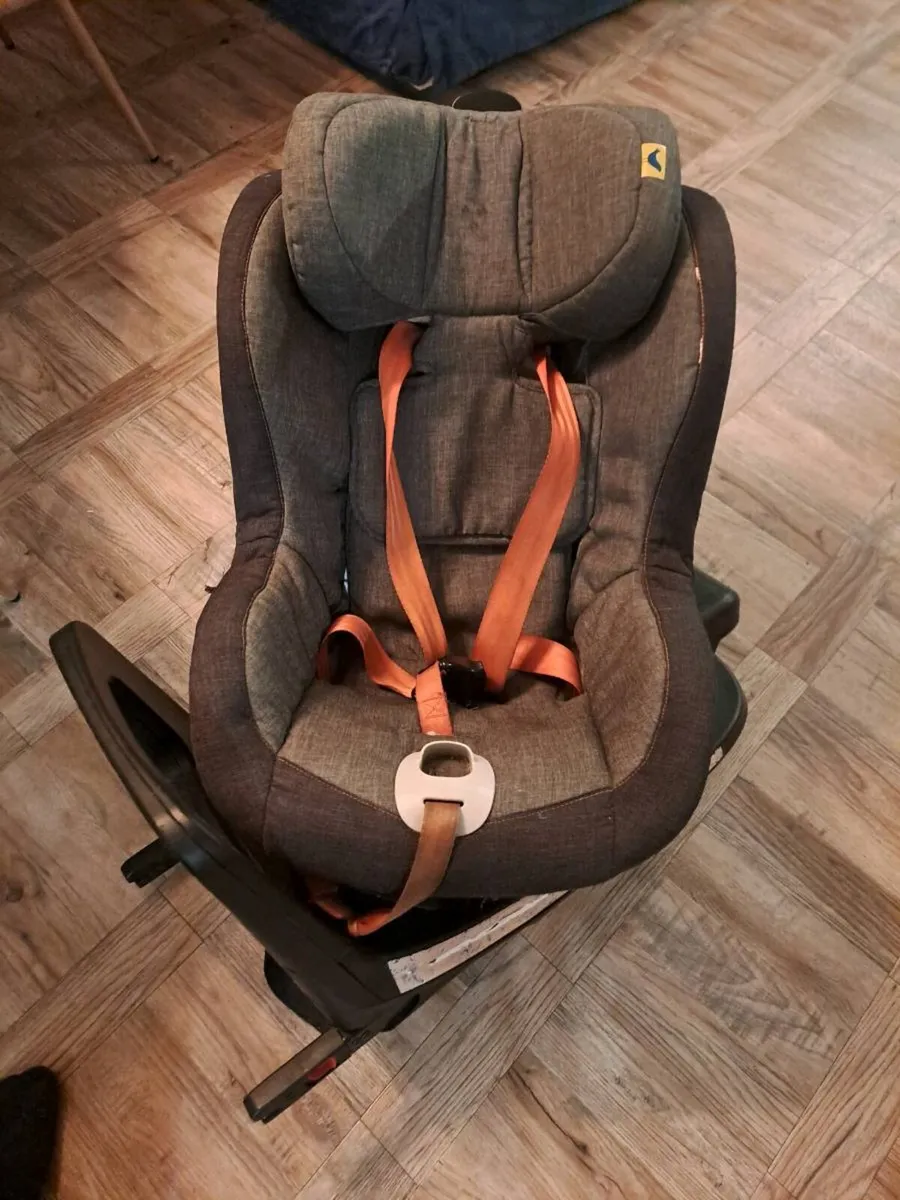 cosatto isofix car seat, 360 degree swivel - Image 4