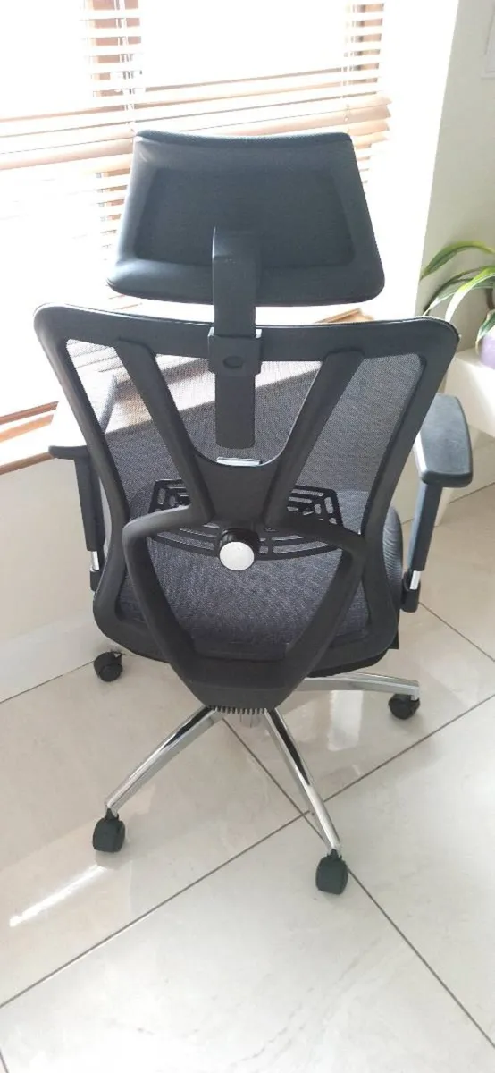 Gaming chair - Image 3