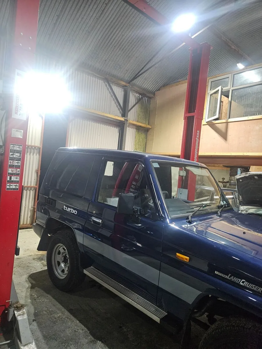 Toyota  landcruiser  swb commercial  92 - Image 1