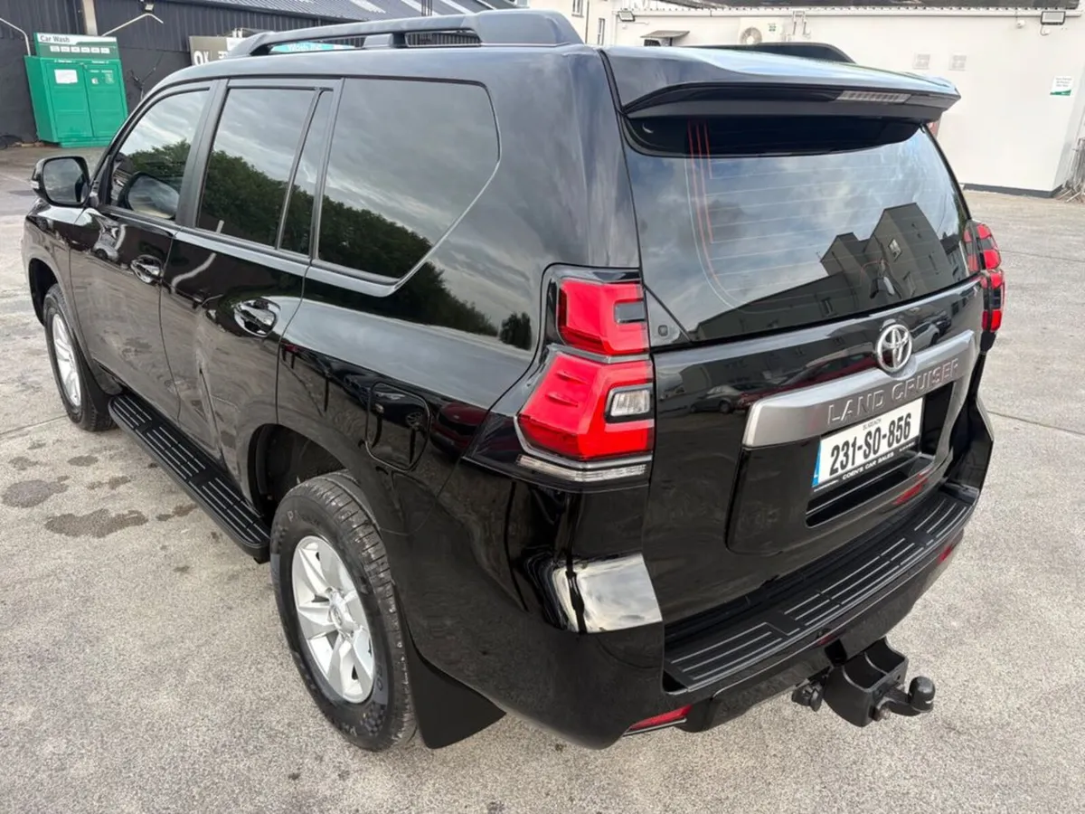 Toyota Land Cruiser 2.8 D4D 204 LWB GX Commercial - Image 4