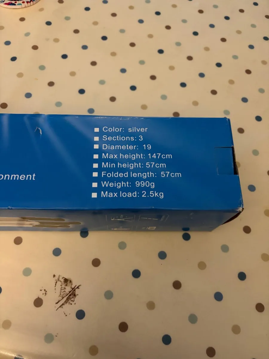 Camera Tripod never used - Image 3