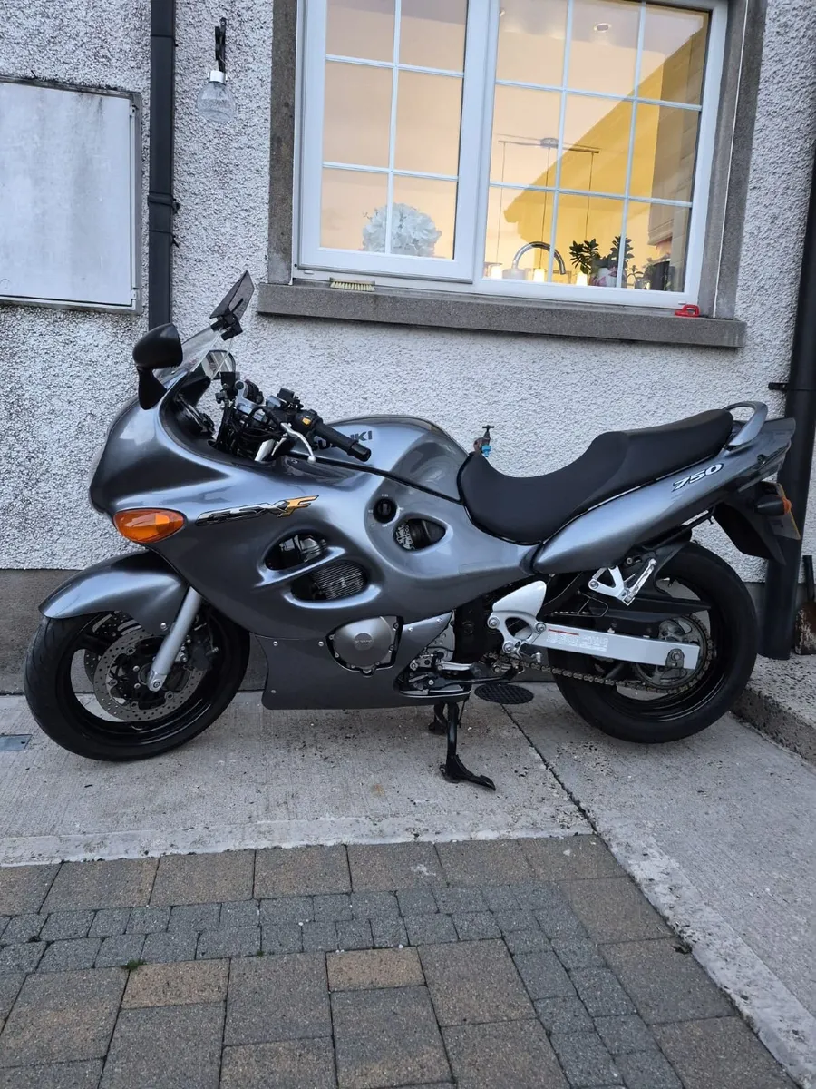 2003 Suzuki  gsx - Image 1
