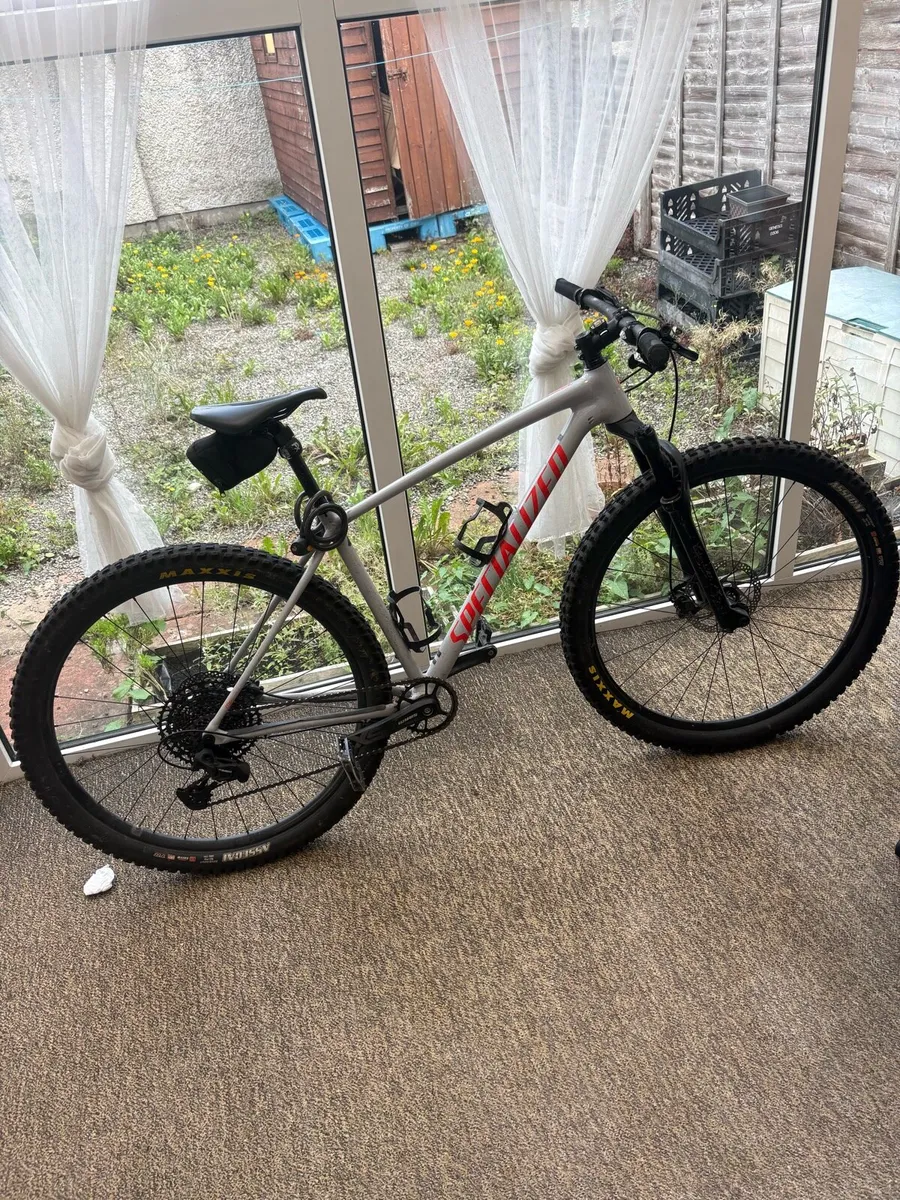 Specialized Chisel Mountain Bike - Image 2