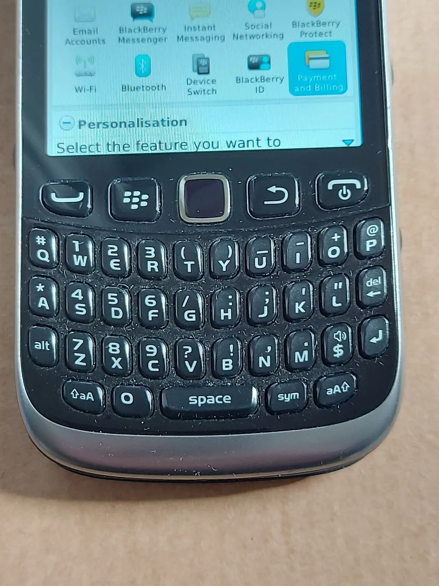 Blackberry Curve in excellent condition - Image 4