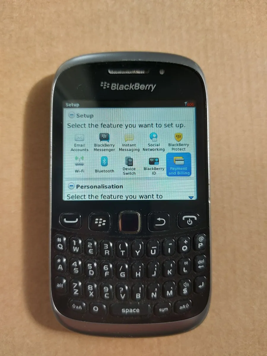 Blackberry Curve in excellent condition - Image 1