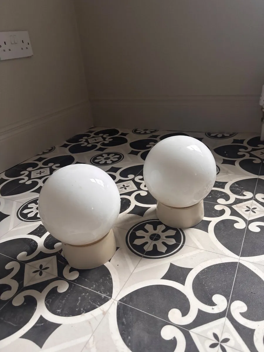 Bathroom ceiling light  x2 - Image 4