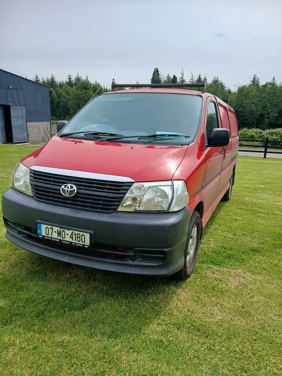 2007 Toyota Hiace - Image 4