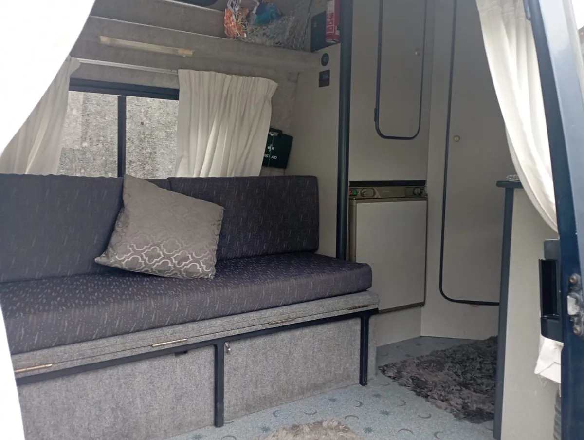 Camper - Image 2
