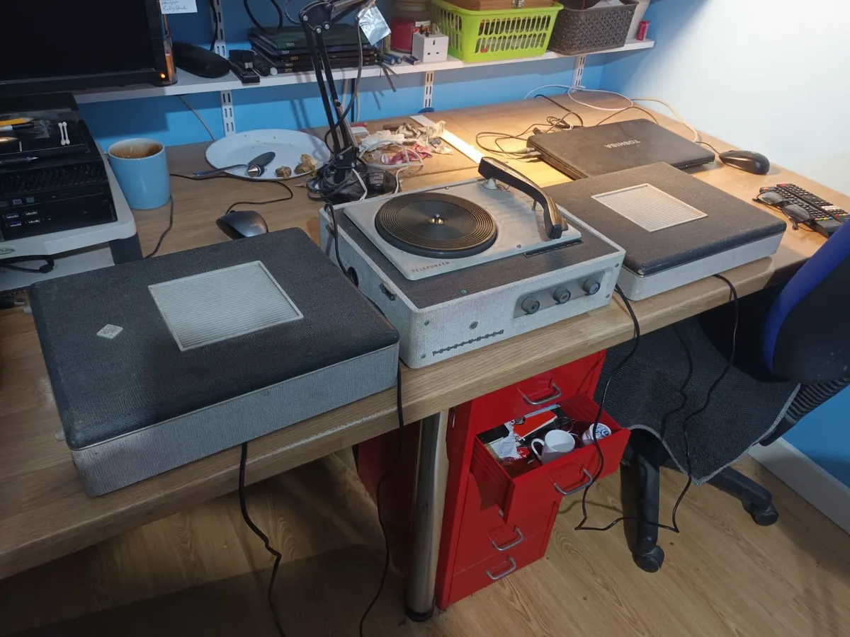 Vintage Telefunken Record Player - Image 2