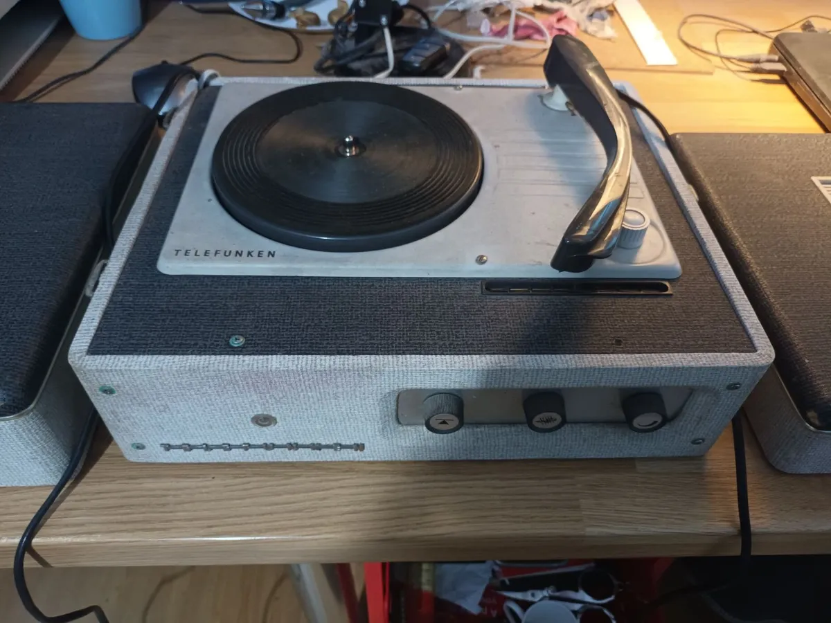 Vintage Telefunken Record Player - Image 3