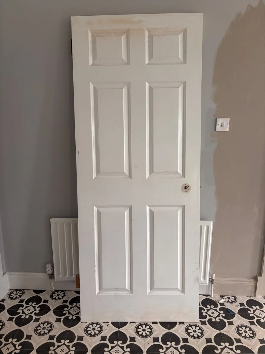 Door - interior solid door - white