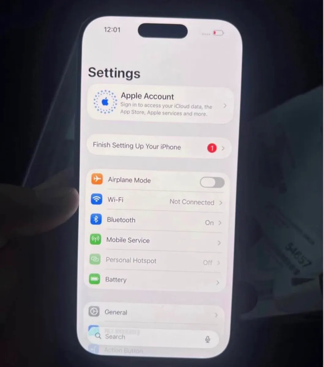 iPhone 17 256GB Unlocked 100% Battery EU model - Image 4