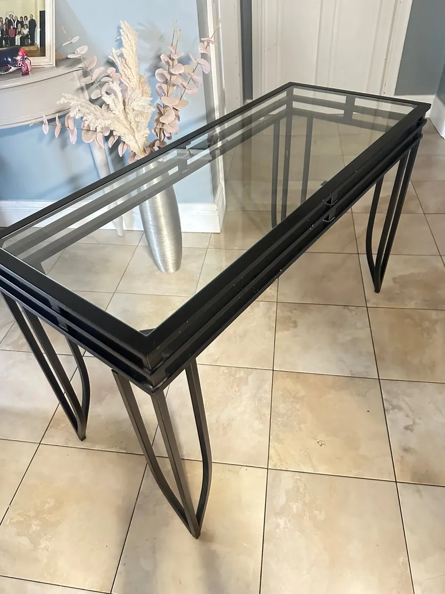Black Iron Table - Image 1