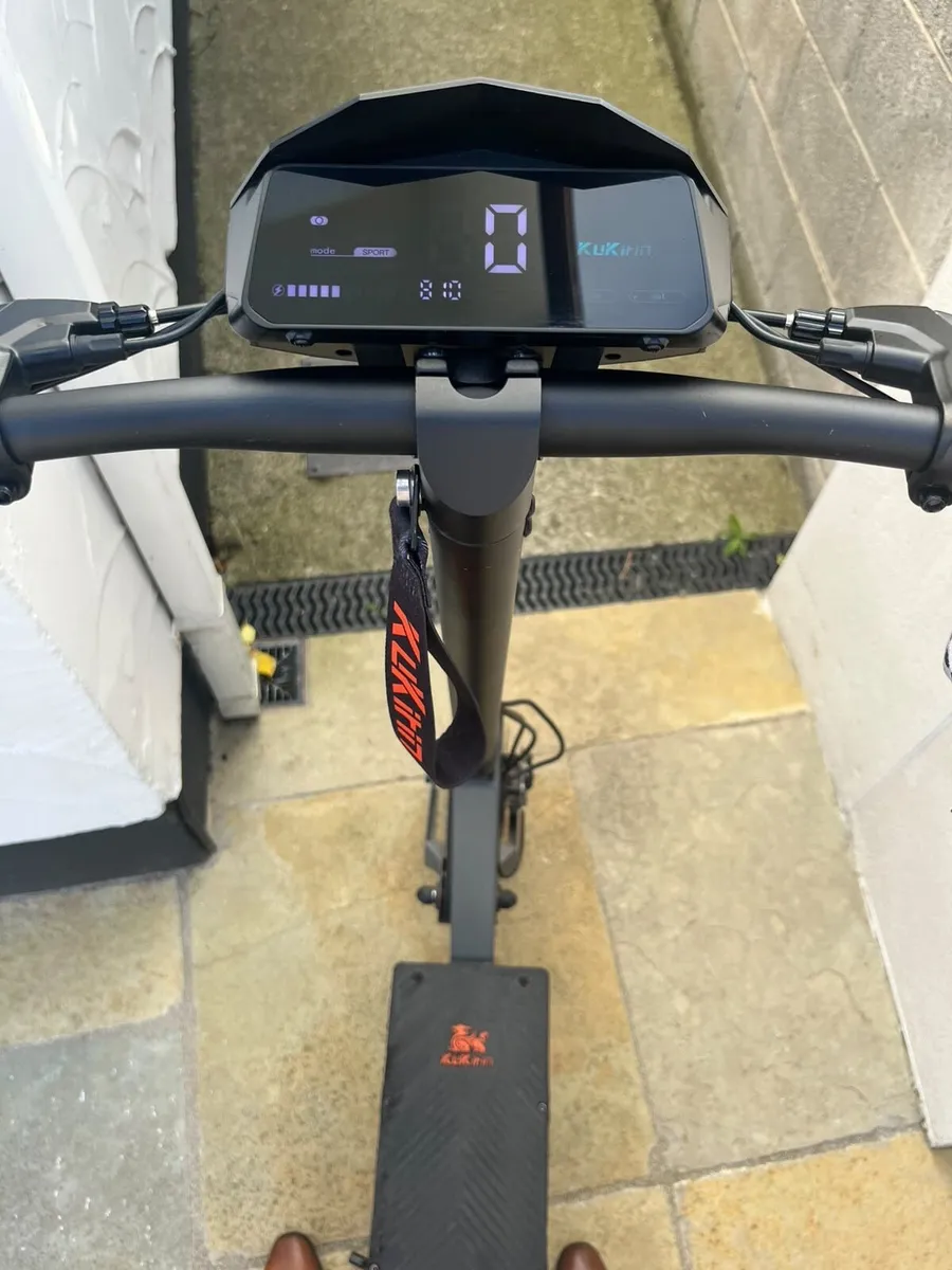 Kukirin g2 scooter - Image 2
