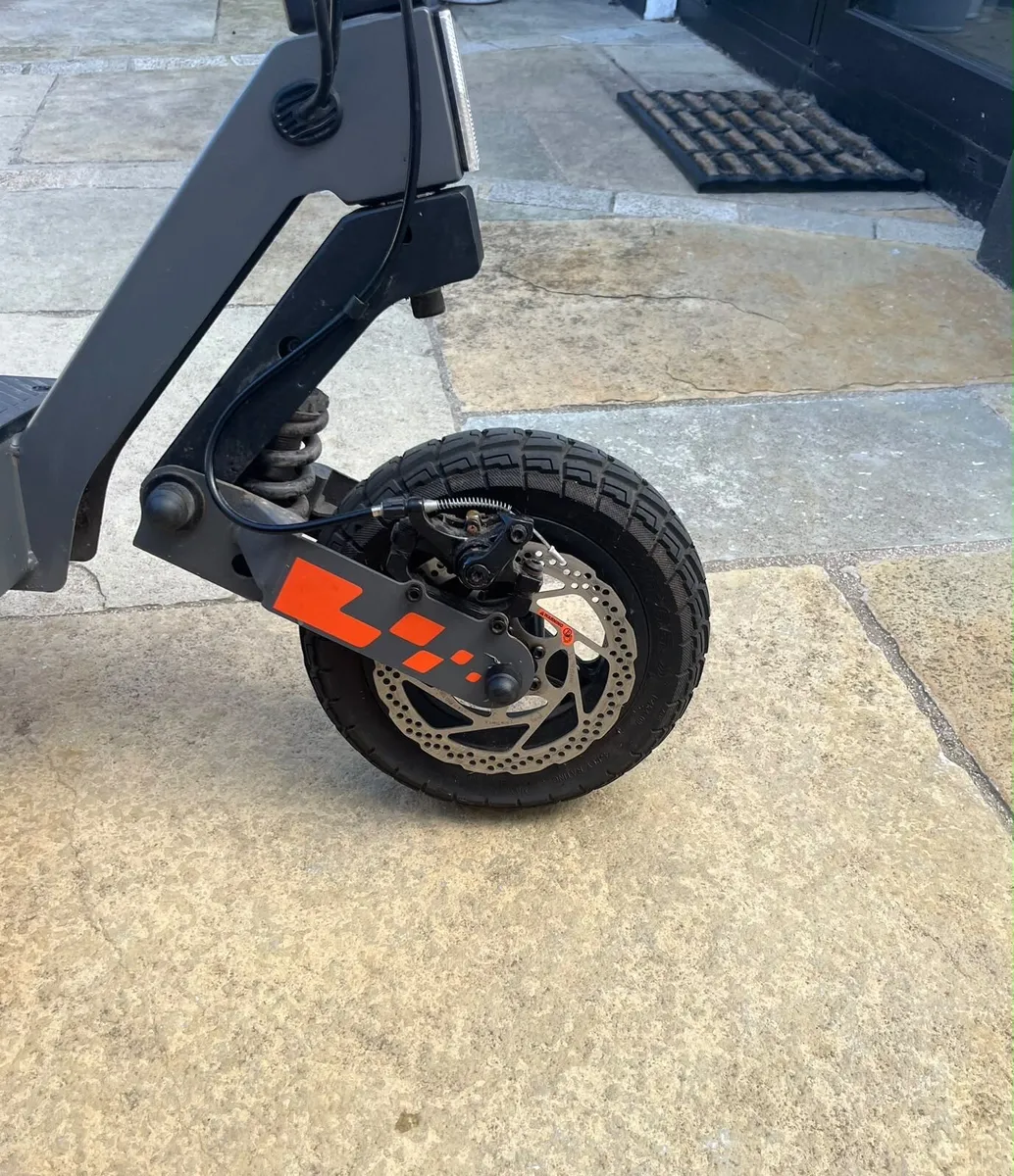 Kukirin g2 scooter - Image 3